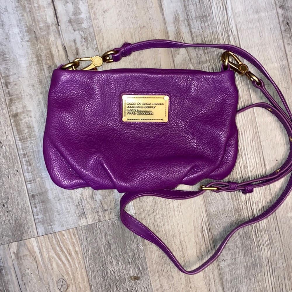 Marc b Marc Jacobs purple crossbody handbag